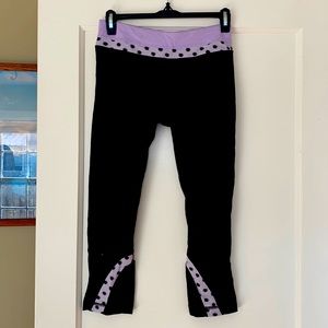Lululemon cropped yoga pants size 6